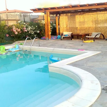 In Placed In A Residential Area, Services Nearby Вилла *